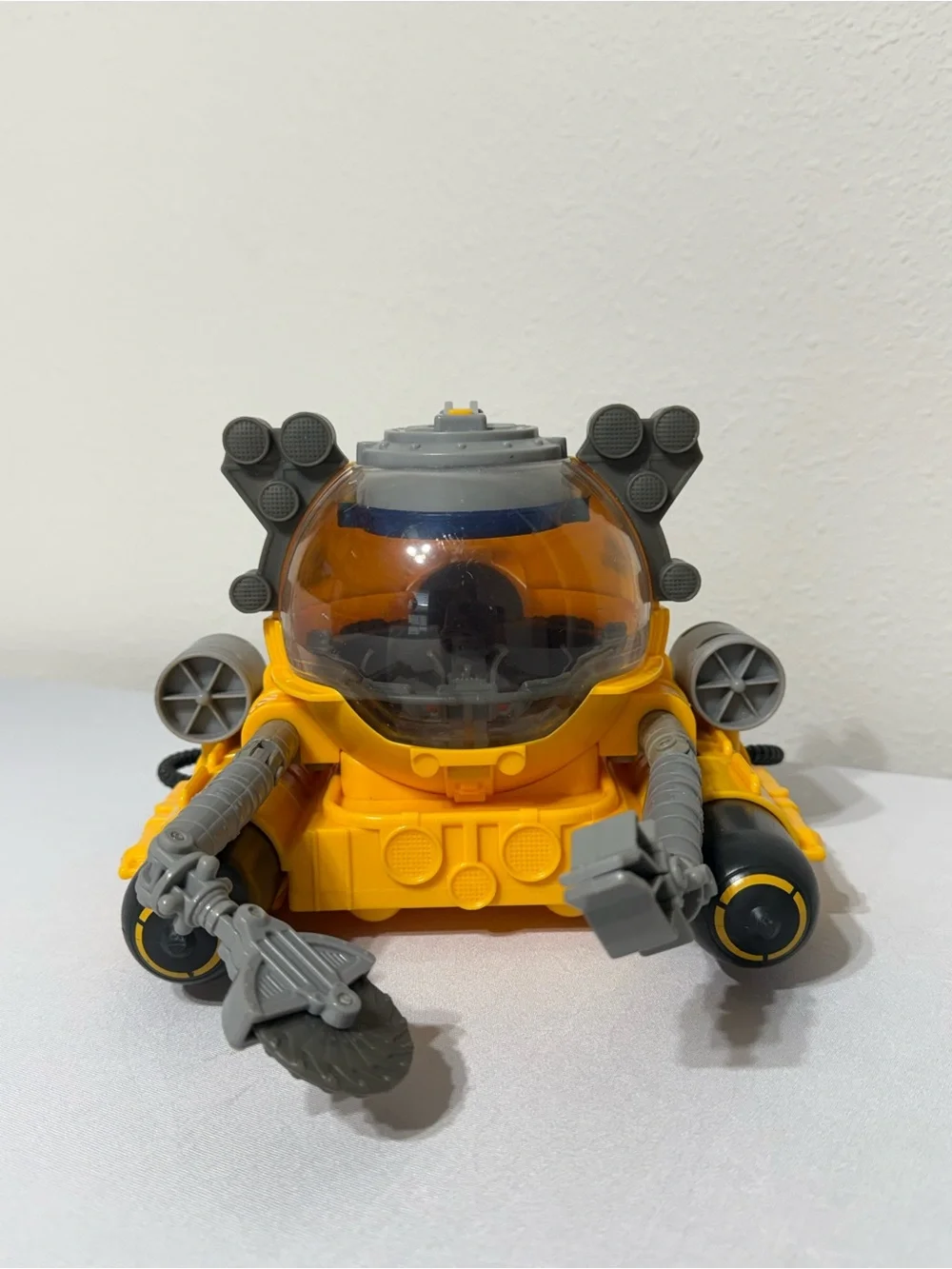 Mattel Jurassic World Deep Dive Submarine Vehicle Toy with Working Lights 2017